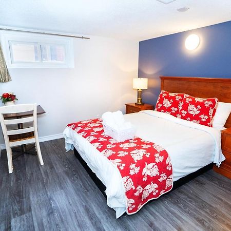 Cozy 3Br 2Bth Lower Unit, A Min To Hwy401, 404 & Dvp Vila Toronto Exterior foto