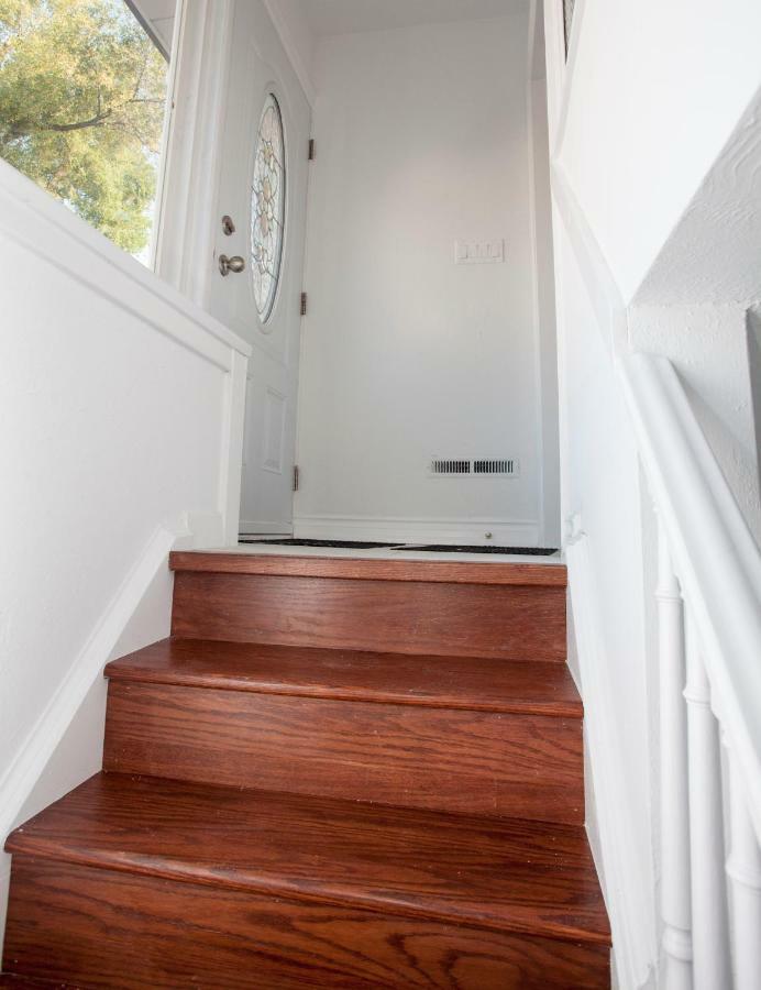 Cozy 3Br 2Bth Lower Unit, A Min To Hwy401, 404 & Dvp Vila Toronto Exterior foto