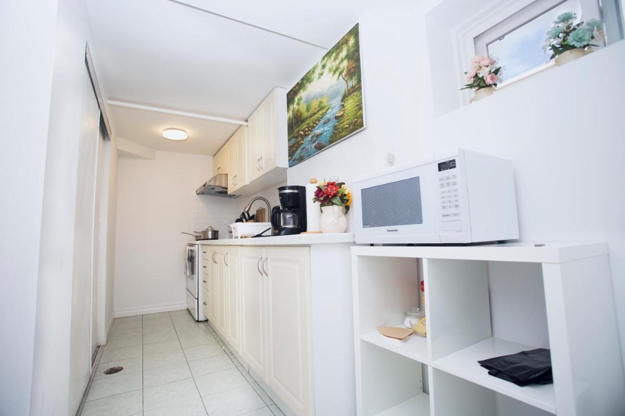 Cozy 3Br 2Bth Lower Unit, A Min To Hwy401, 404 & Dvp Vila Toronto Exterior foto